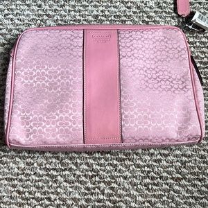 BRAND NEW WITH TAG!! large COACH makeup bag